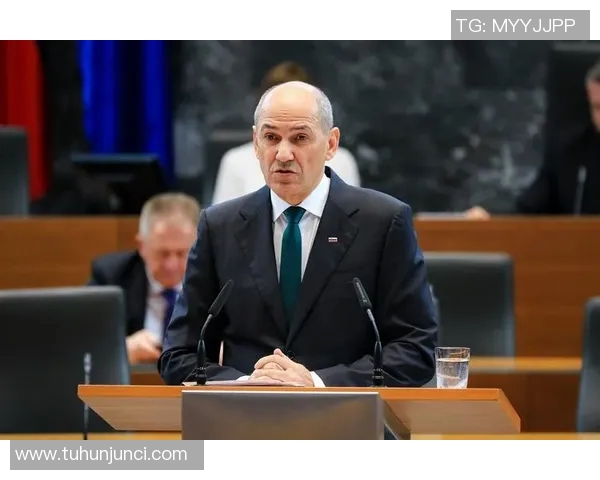 斯洛文尼与立陶宛的激烈对决展现篮球魅力与团队精神